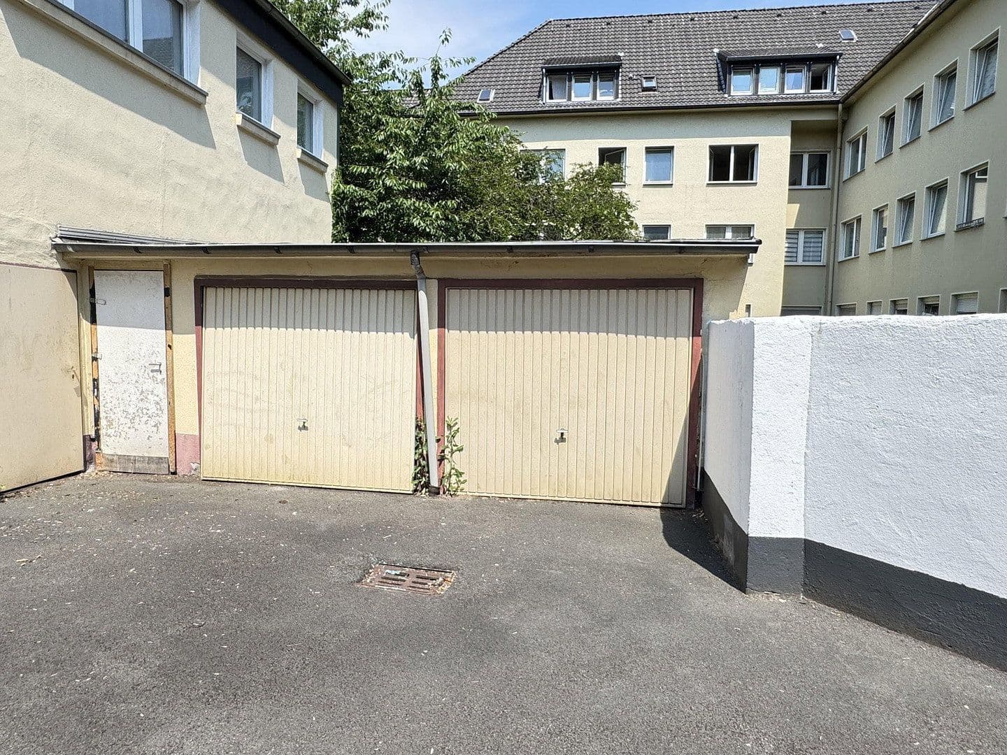 Prodej domu 464 m², pozemek 417 m², Altenessener Straße 85, Essen, Severní Porýní-Vestfálsko Prodej domu 464 m², pozemek 417 m², Altenessener Straße 85, Essen, Severní Porýní-Vestfálsko