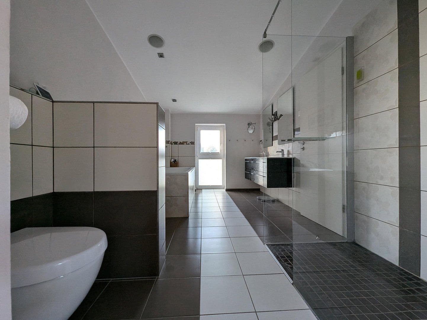 Prodej domu 180 m², pozemek 1.474 m², Pantelitz, Mecklenburg-Vorpommern Prodej domu 180 m², pozemek 1.474 m², Pantelitz, Mecklenburg-Vorpommern