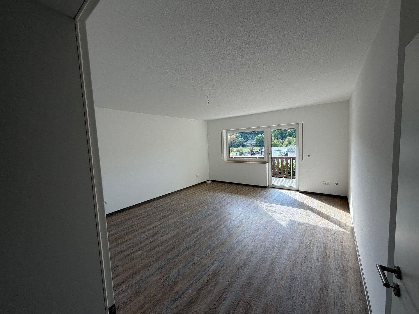 Pronájem bytu 3+1 83 m², Egerlandstraße 8a, Solms, Hessen Pronájem bytu 3+1 83 m², Egerlandstraße 8a, Solms, Hessen