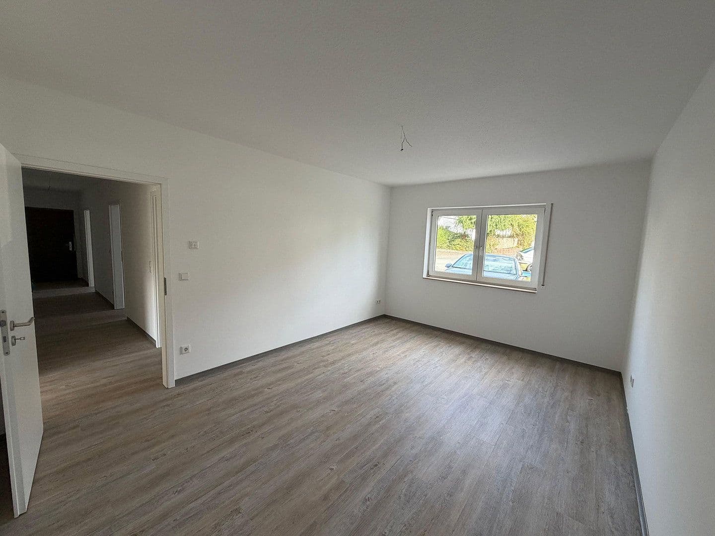 Pronájem bytu 3+1 83 m², Egerlandstraße 8a, Solms, Hessen Pronájem bytu 3+1 83 m², Egerlandstraße 8a, Solms, Hessen