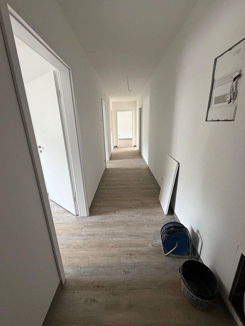 Pronájem bytu 3+1 83 m², Egerlandstraße 8a, Solms, Hessen Pronájem bytu 3+1 83 m², Egerlandstraße 8a, Solms, Hessen