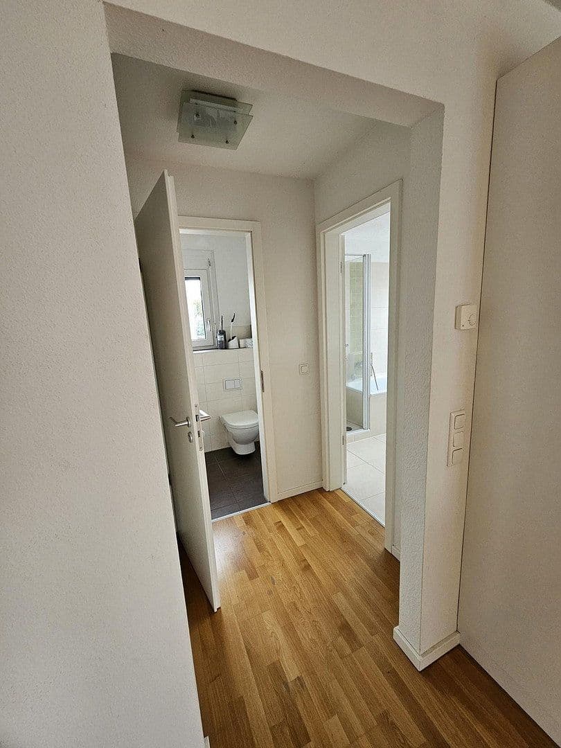 Pronájem bytu 2+1 89 m², Frankfurt, Hessen Pronájem bytu 2+1 89 m², Frankfurt, Hessen