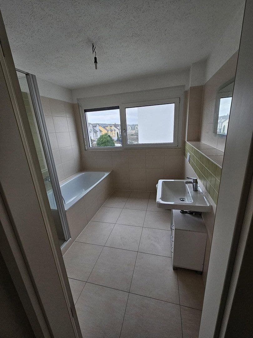 Pronájem bytu 2+1 89 m², Frankfurt, Hessen Pronájem bytu 2+1 89 m², Frankfurt, Hessen