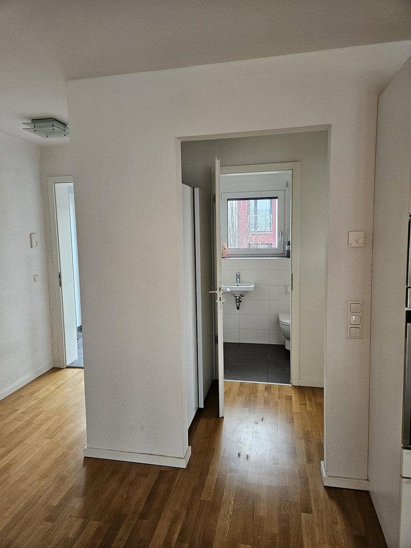 Pronájem bytu 2+1 89 m², Frankfurt, Hessen Pronájem bytu 2+1 89 m², Frankfurt, Hessen