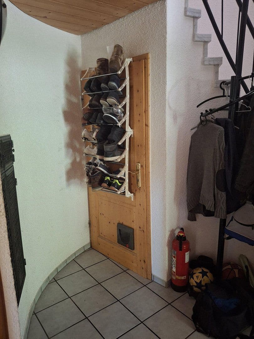 Prodej domu 139 m², pozemek 609 m², Wendelsgrundweg, Tuttlingen, Bádensko-Württembersko Prodej domu 139 m², pozemek 609 m², Wendelsgrundweg, Tuttlingen, Bádensko-Württembersko