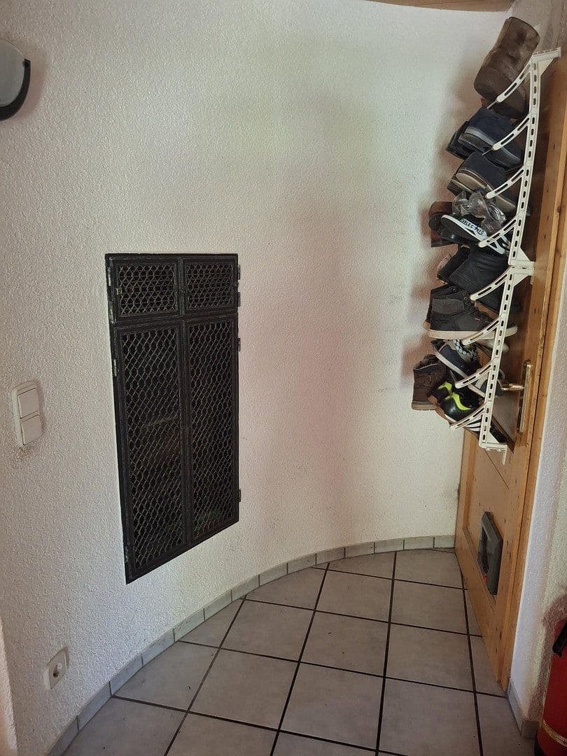 Prodej domu 139 m², pozemek 609 m², Wendelsgrundweg, Tuttlingen, Bádensko-Württembersko Prodej domu 139 m², pozemek 609 m², Wendelsgrundweg, Tuttlingen, Bádensko-Württembersko
