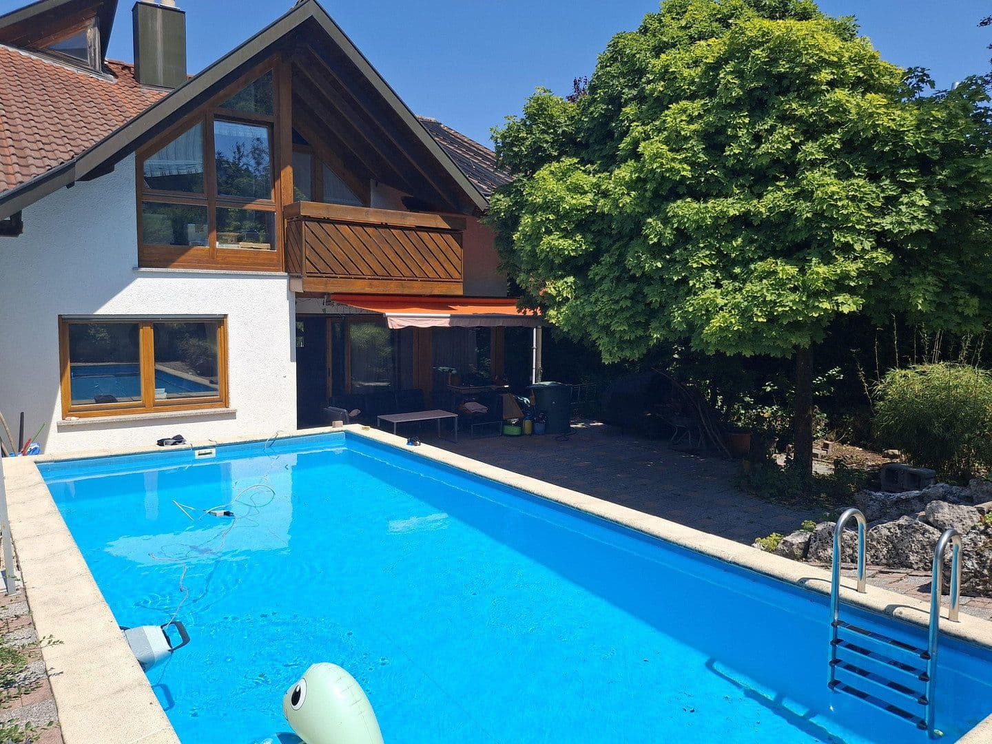Prodej domu 139 m², pozemek 609 m², Wendelsgrundweg, Tuttlingen, Bádensko-Württembersko Prodej domu 139 m², pozemek 609 m², Wendelsgrundweg, Tuttlingen, Bádensko-Württembersko