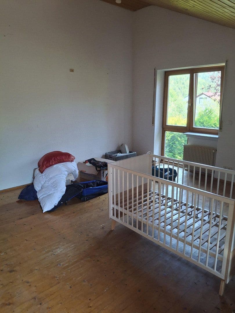 Prodej domu 139 m², pozemek 609 m², Wendelsgrundweg, Tuttlingen, Bádensko-Württembersko Prodej domu 139 m², pozemek 609 m², Wendelsgrundweg, Tuttlingen, Bádensko-Württembersko