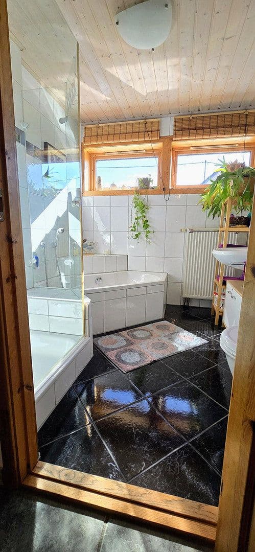 Prodej domu 230 m², pozemek 380 m², Kirchberg an der Murr, Bádensko-Württembersko Prodej domu 230 m², pozemek 380 m², Kirchberg an der Murr, Bádensko-Württembersko
