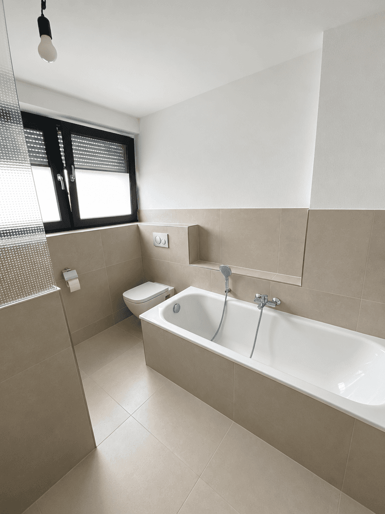 Prodej domu 191 m², pozemek 343 m², Kirchheim am Ries, Bádensko-Württembersko Prodej domu 191 m², pozemek 343 m², Kirchheim am Ries, Bádensko-Württembersko