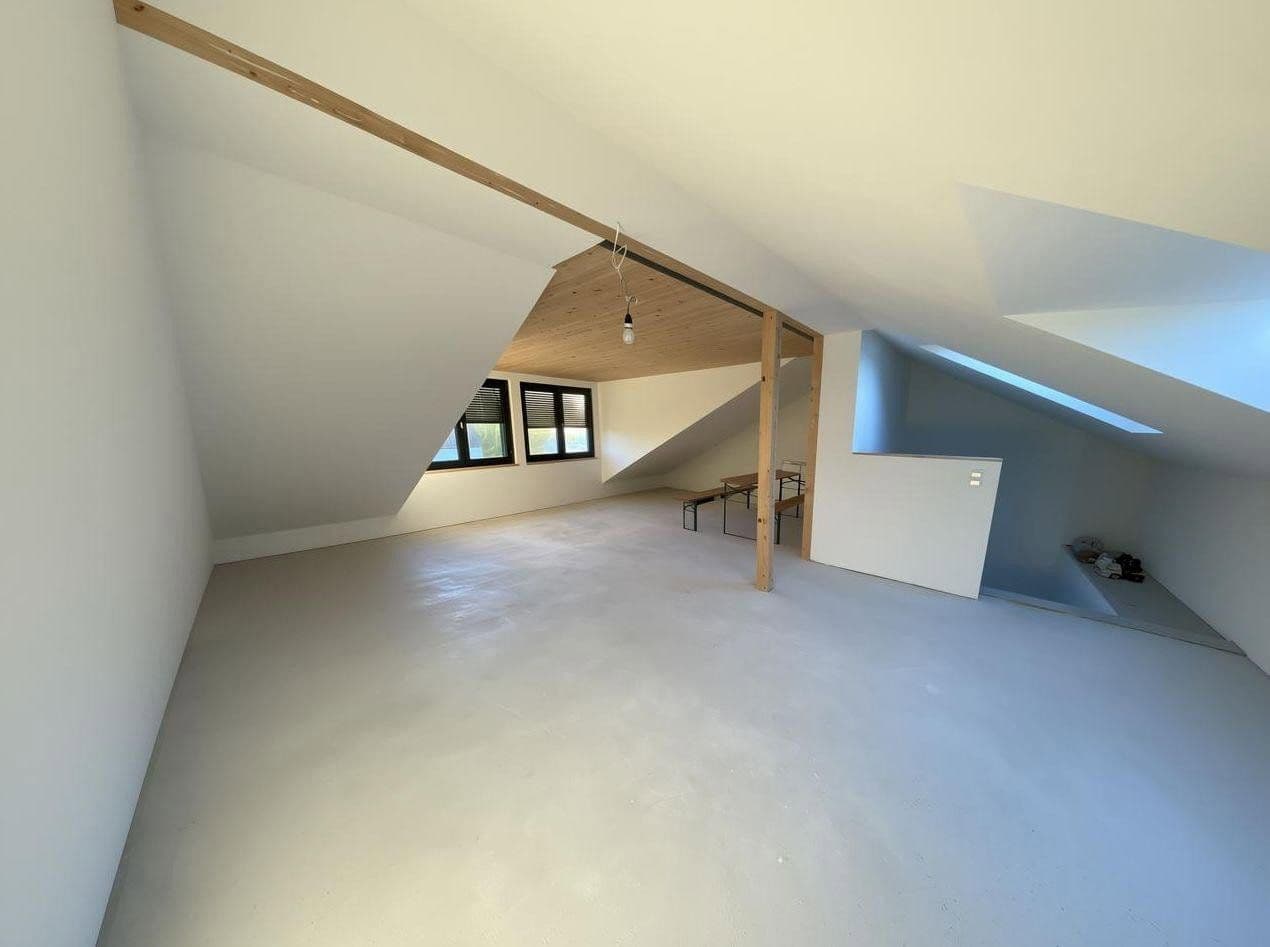 Prodej domu 191 m², pozemek 343 m², Kirchheim am Ries, Bádensko-Württembersko Prodej domu 191 m², pozemek 343 m², Kirchheim am Ries, Bádensko-Württembersko