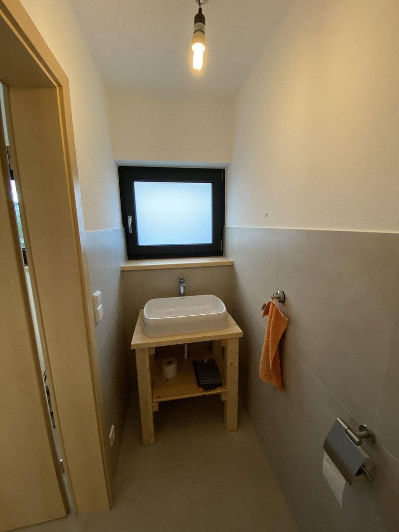 Prodej domu 191 m², pozemek 343 m², Kirchheim am Ries, Bádensko-Württembersko Prodej domu 191 m², pozemek 343 m², Kirchheim am Ries, Bádensko-Württembersko