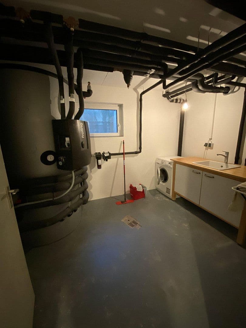 Prodej domu 191 m², pozemek 343 m², Kirchheim am Ries, Bádensko-Württembersko Prodej domu 191 m², pozemek 343 m², Kirchheim am Ries, Bádensko-Württembersko