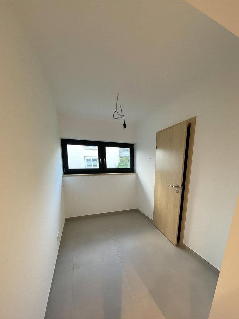 Prodej domu 191 m², pozemek 343 m², Kirchheim am Ries, Bádensko-Württembersko Prodej domu 191 m², pozemek 343 m², Kirchheim am Ries, Bádensko-Württembersko