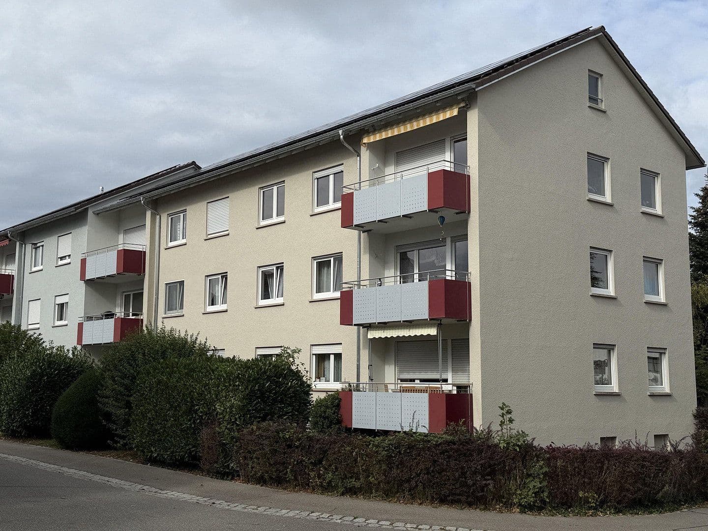 Prodej bytu 3+1 80 m², Wiesholzerstraße 4, Rielasingen-Worblingen, Bádensko-Württembersko Prodej bytu 3+1 80 m², Wiesholzerstraße 4, Rielasingen-Worblingen, Bádensko-Württembersko