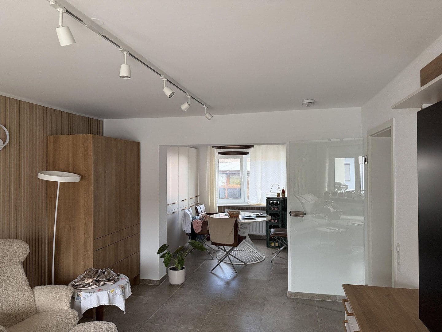Prodej bytu 3+1 80 m², Wiesholzerstraße 4, Rielasingen-Worblingen, Bádensko-Württembersko Prodej bytu 3+1 80 m², Wiesholzerstraße 4, Rielasingen-Worblingen, Bádensko-Württembersko