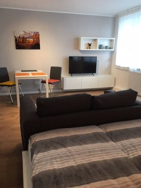 Prodej bytu 1+1 35 m², Wilhelm-Hauff-Strass 22, Augsburg, Bavorsko Prodej bytu 1+1 35 m², Wilhelm-Hauff-Strass 22, Augsburg, Bavorsko