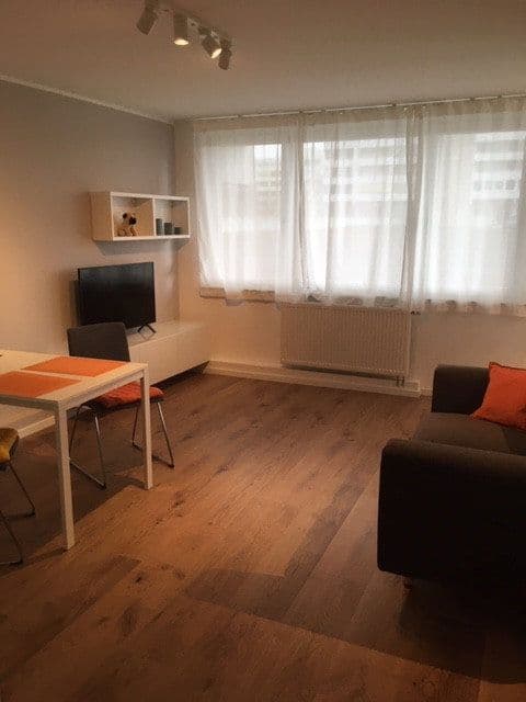Prodej bytu 1+1 35 m², Wilhelm-Hauff-Strass 22, Augsburg, Bavorsko Prodej bytu 1+1 35 m², Wilhelm-Hauff-Strass 22, Augsburg, Bavorsko
