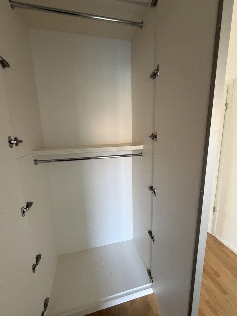 Pronájem bytu 4+1 98 m², Münsterlandstraße 60, Berlin, Berlín Pronájem bytu 4+1 98 m², Münsterlandstraße 60, Berlin, Berlín