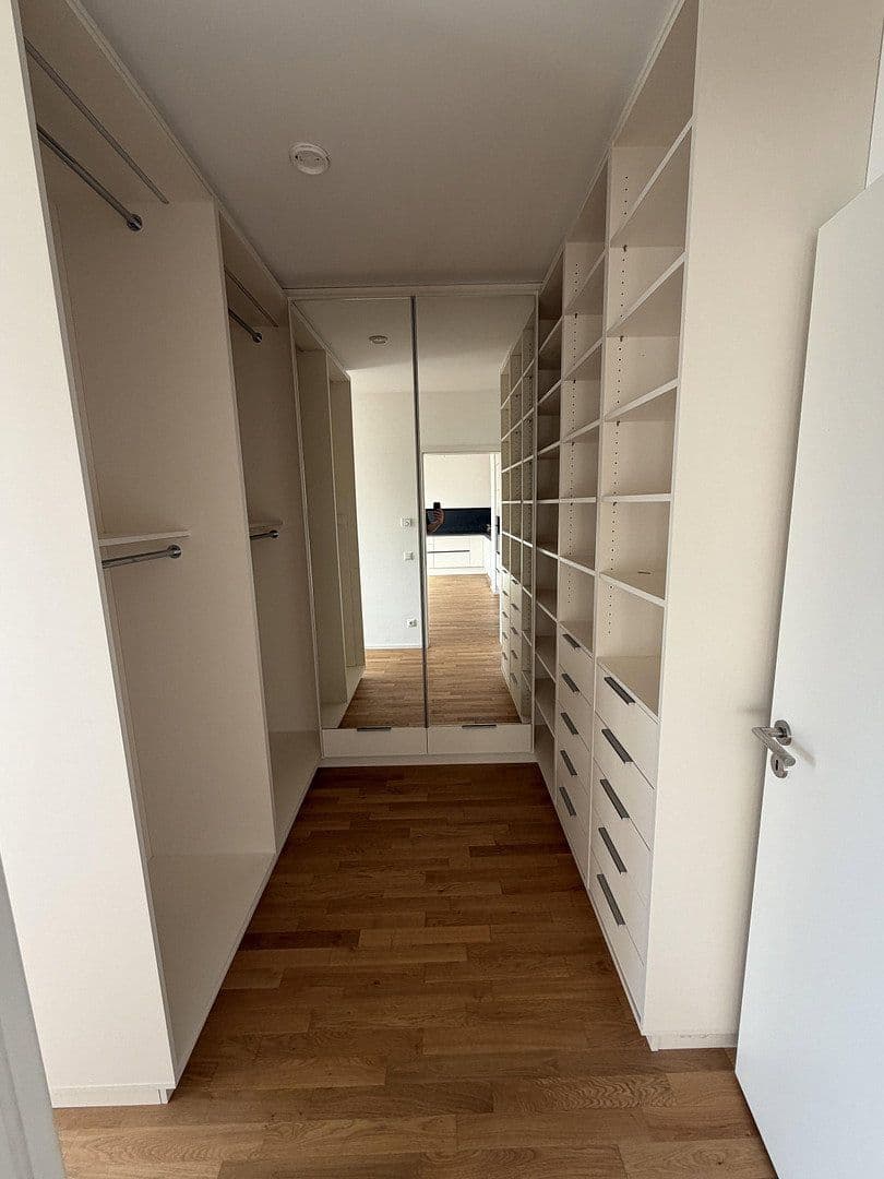 Pronájem bytu 4+1 98 m², Münsterlandstraße 60, Berlin, Berlín Pronájem bytu 4+1 98 m², Münsterlandstraße 60, Berlin, Berlín