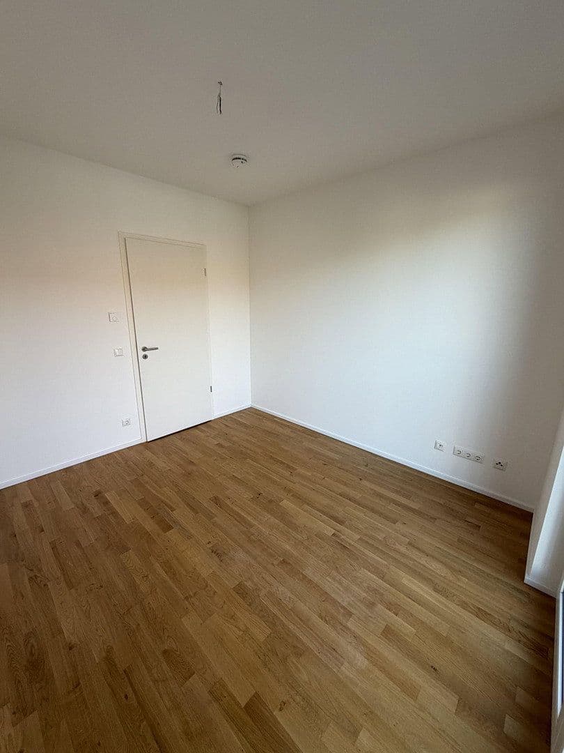 Pronájem bytu 4+1 98 m², Münsterlandstraße 60, Berlin, Berlín Pronájem bytu 4+1 98 m², Münsterlandstraße 60, Berlin, Berlín