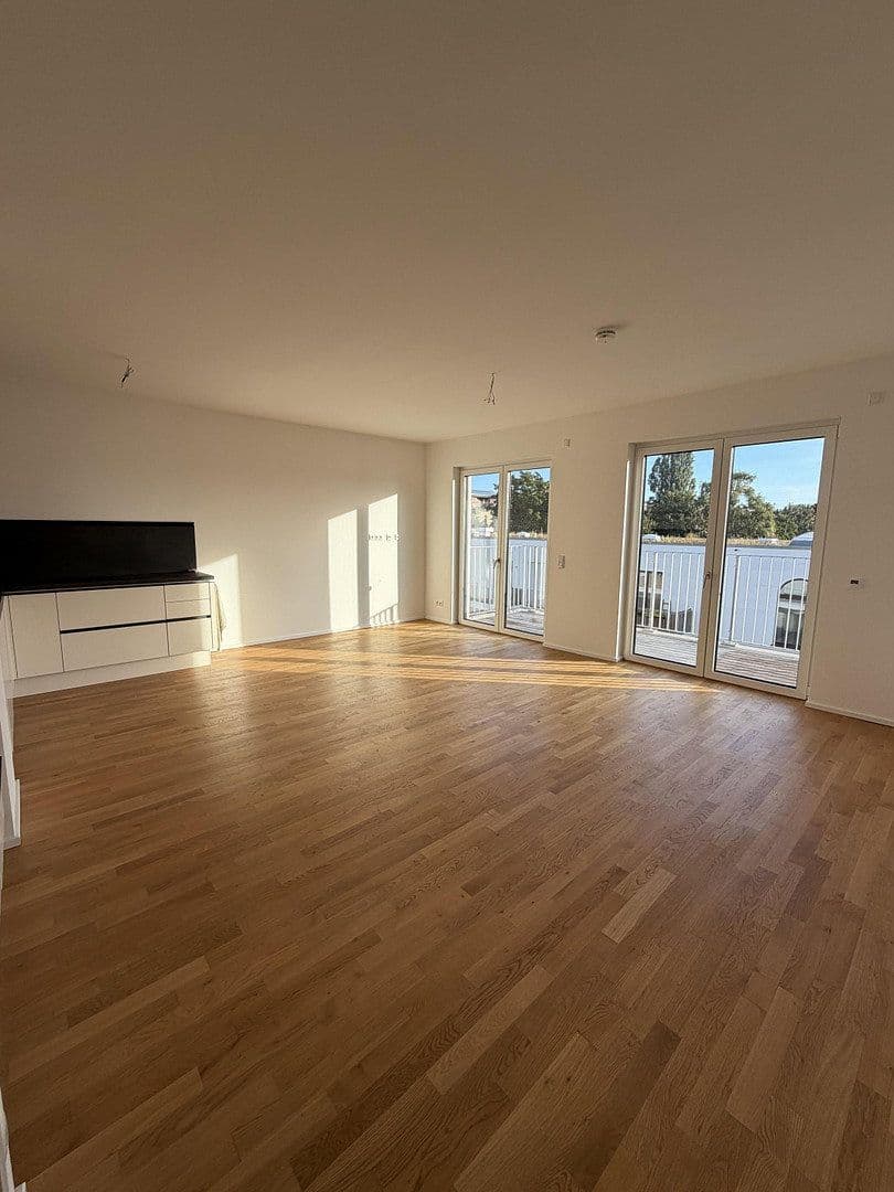 Pronájem bytu 4+1 98 m², Münsterlandstraße 60, Berlin, Berlín Pronájem bytu 4+1 98 m², Münsterlandstraße 60, Berlin, Berlín