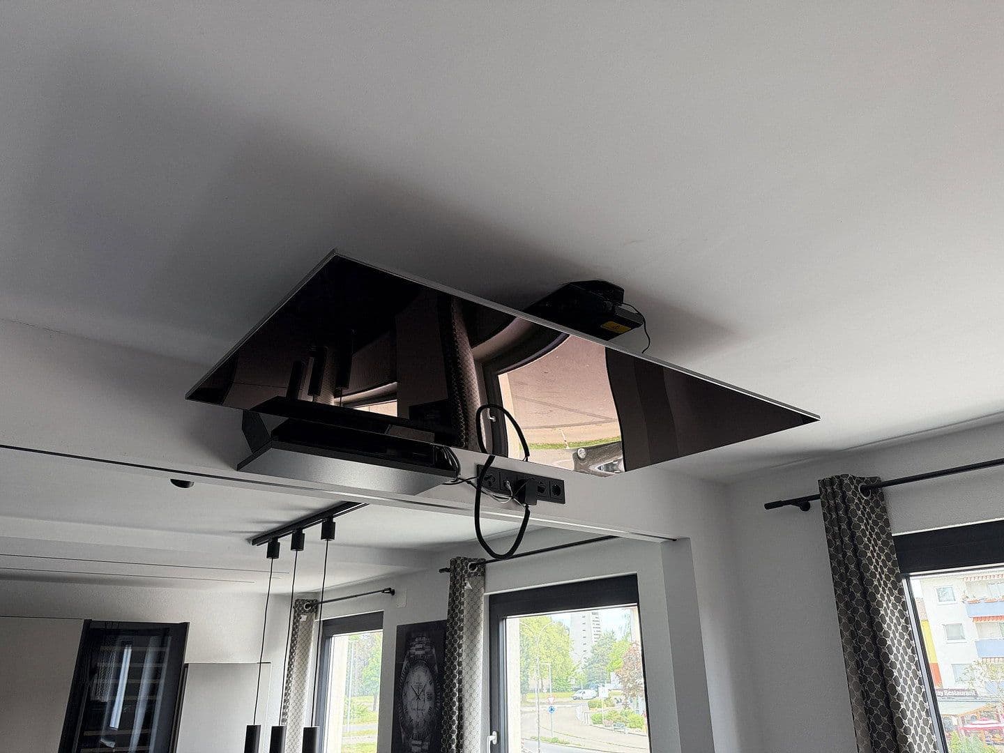Prodej bytu 4+1 90 m², Berlinerstraße 8, Singen (Hohentwiel), Bádensko-Württembersko Prodej bytu 4+1 90 m², Berlinerstraße 8, Singen (Hohentwiel), Bádensko-Württembersko