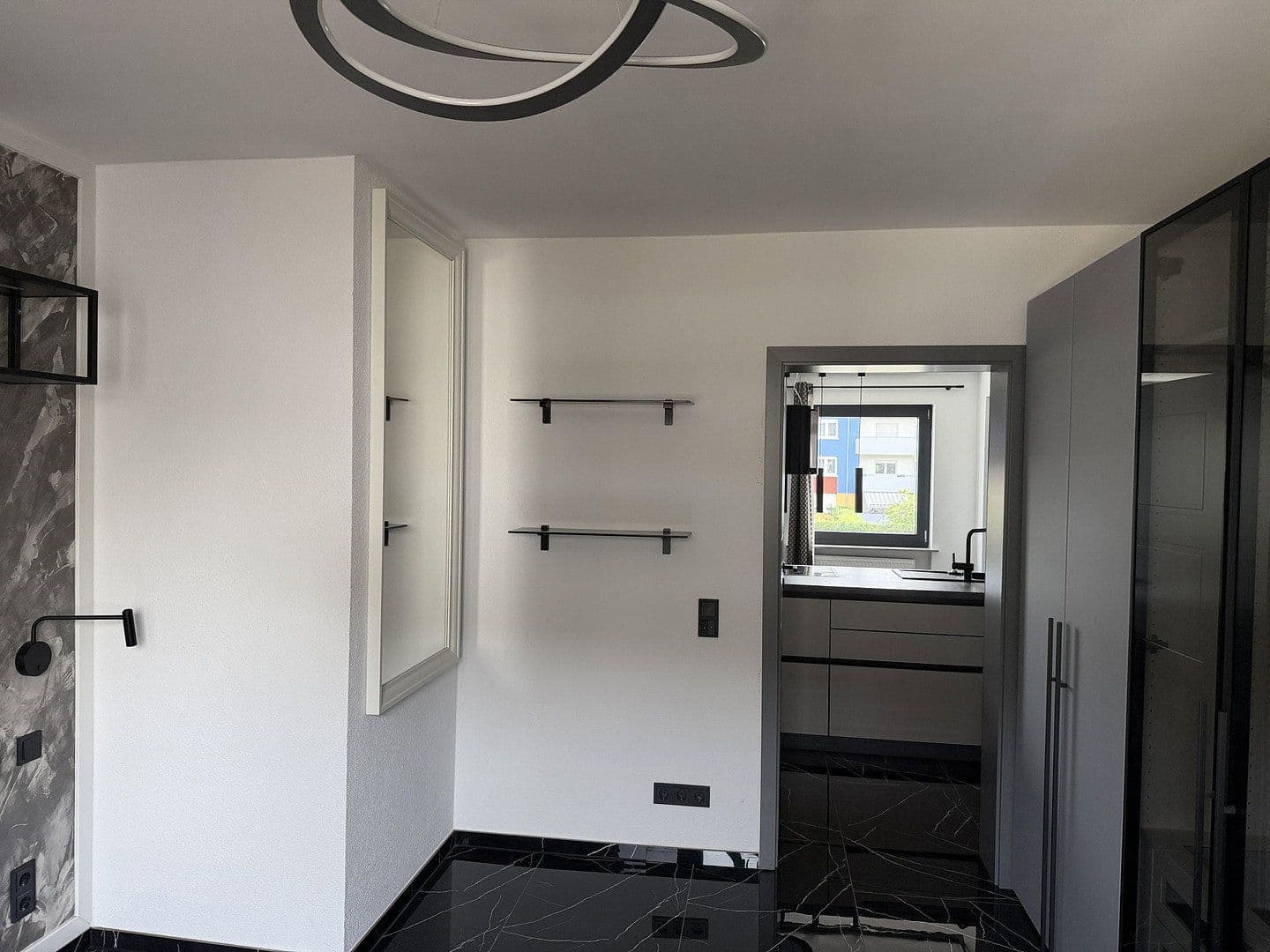 Prodej bytu 4+1 90 m², Berlinerstraße 8, Singen (Hohentwiel), Bádensko-Württembersko Prodej bytu 4+1 90 m², Berlinerstraße 8, Singen (Hohentwiel), Bádensko-Württembersko