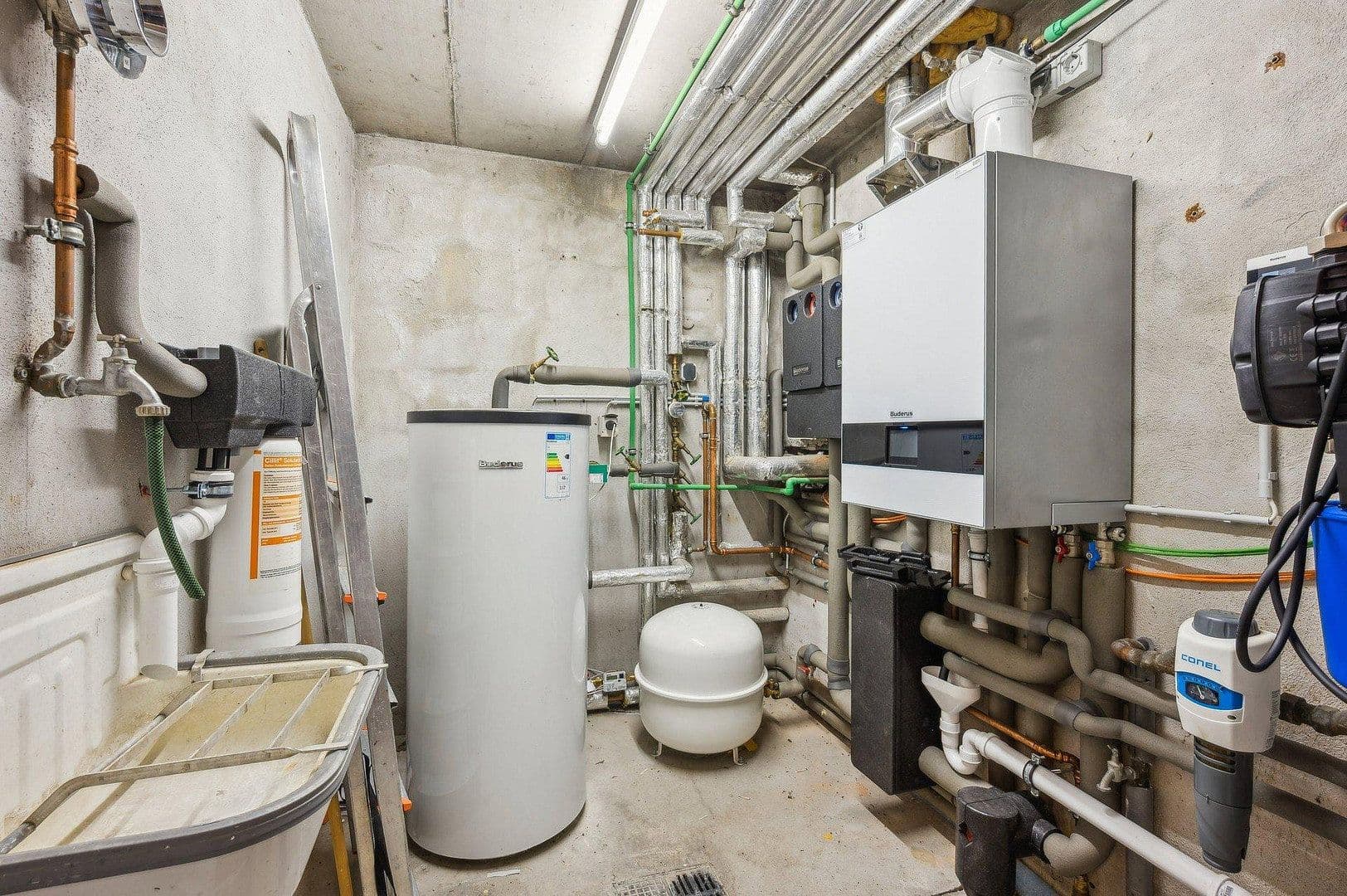 Prodej domu 431 m², pozemek 529 m², In der Höll 9, Friedberg (Hessen), Hessen Prodej domu 431 m², pozemek 529 m², In der Höll 9, Friedberg (Hessen), Hessen