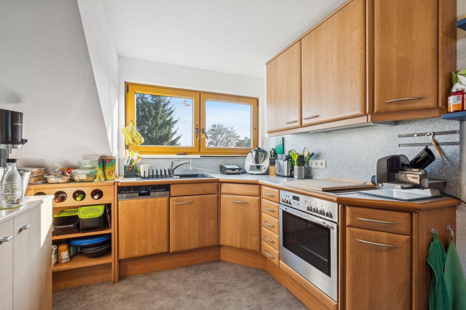 Prodej domu 431 m², pozemek 529 m², In der Höll 9, Friedberg (Hessen), Hessen Prodej domu 431 m², pozemek 529 m², In der Höll 9, Friedberg (Hessen), Hessen