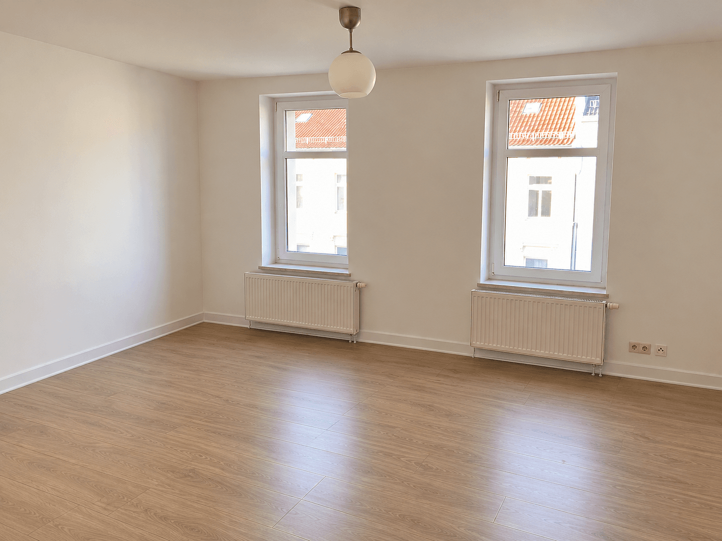 Pronájem bytu 2+1 55 m², Georg-Schumann-Str. 201, Leipzig, Sasko Pronájem bytu 2+1 55 m², Georg-Schumann-Str. 201, Leipzig, Sasko