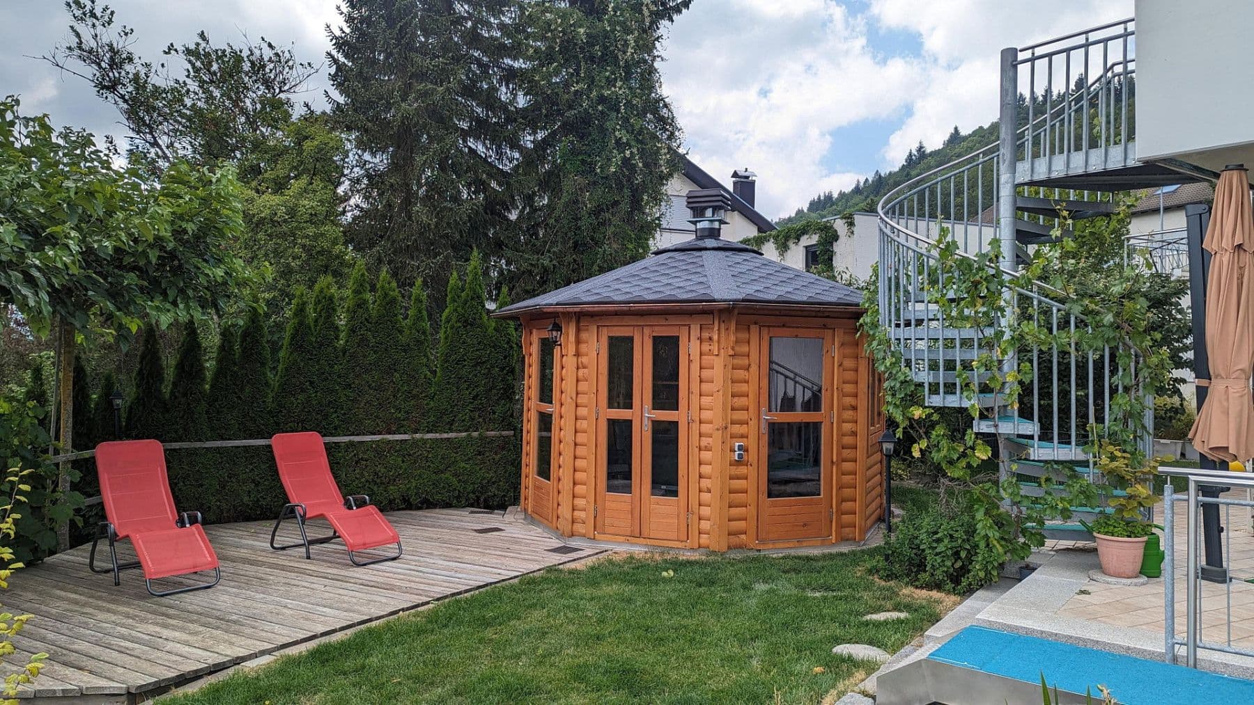 Prodej domu 340 m², pozemek 860 m², Albstadt, Bádensko-Württembersko Prodej domu 340 m², pozemek 860 m², Albstadt, Bádensko-Württembersko