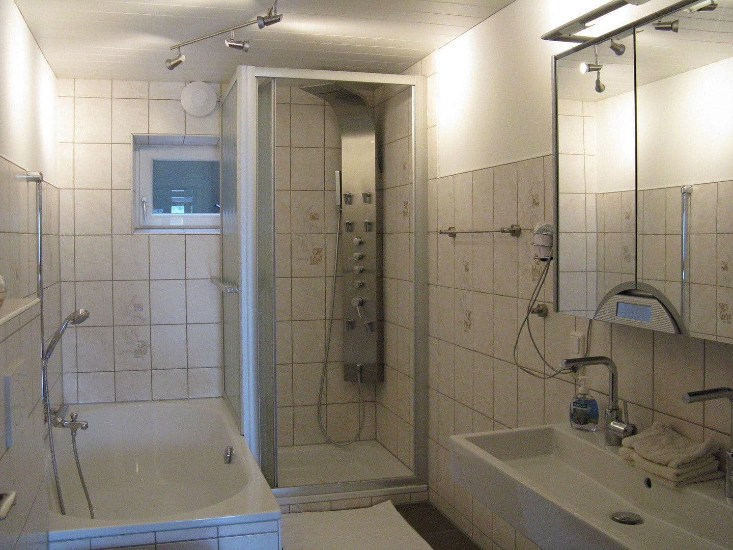 Prodej domu 340 m², pozemek 860 m², Albstadt, Bádensko-Württembersko Prodej domu 340 m², pozemek 860 m², Albstadt, Bádensko-Württembersko