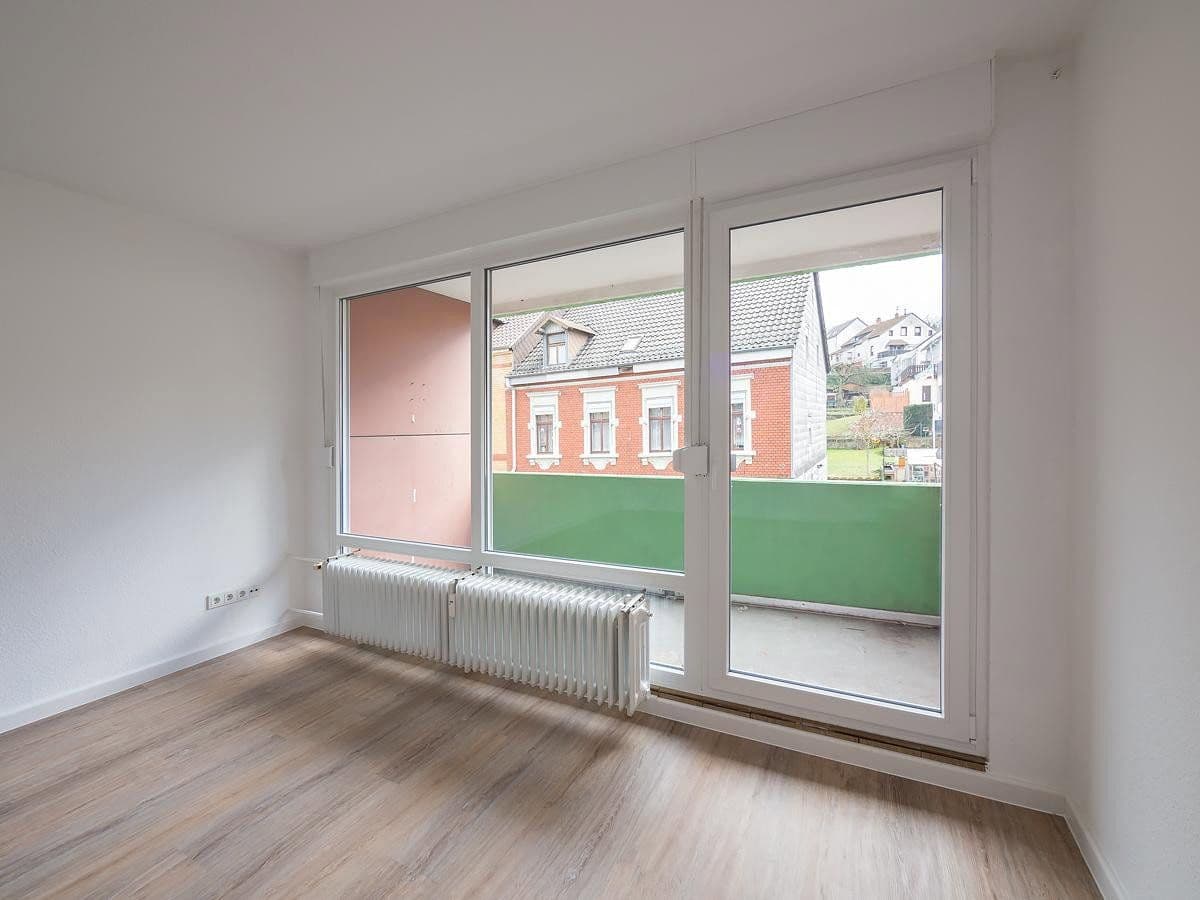 Pronájem bytu 3+1 85 m², Hohenzollernstraße 9, Friedrichsthal, Země Sársko Pronájem bytu 3+1 85 m², Hohenzollernstraße 9, Friedrichsthal, Země Sársko