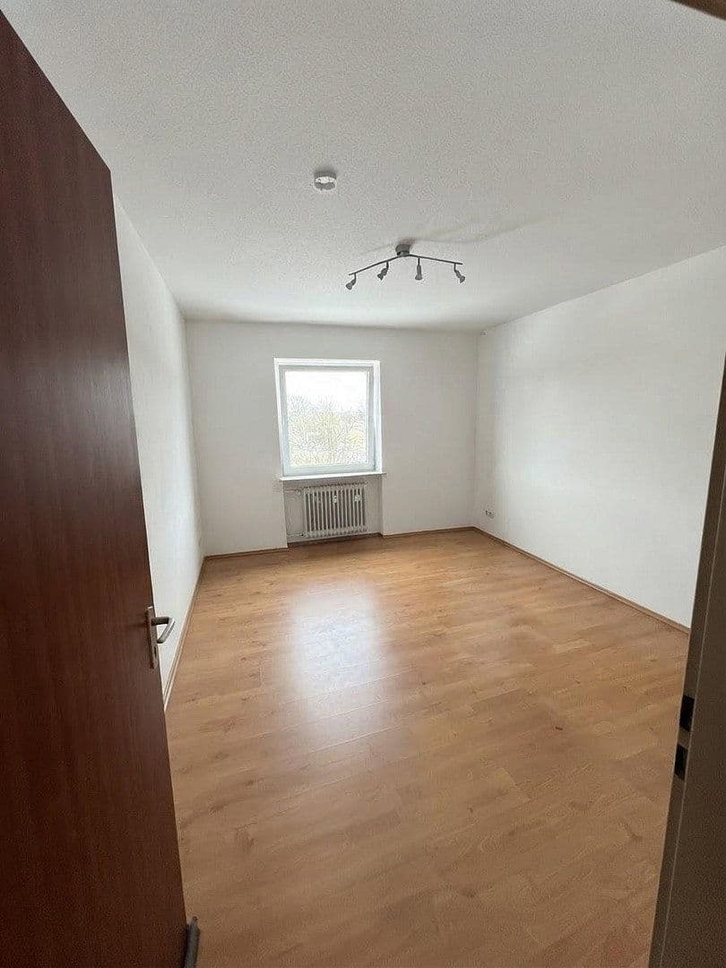 Pronájem bytu 3+1 85 m², Hohenzollernstraße 9, Friedrichsthal, Země Sársko Pronájem bytu 3+1 85 m², Hohenzollernstraße 9, Friedrichsthal, Země Sársko