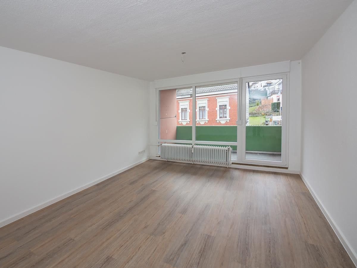 Pronájem bytu 3+1 85 m², Hohenzollernstraße 9, Friedrichsthal, Země Sársko Pronájem bytu 3+1 85 m², Hohenzollernstraße 9, Friedrichsthal, Země Sársko