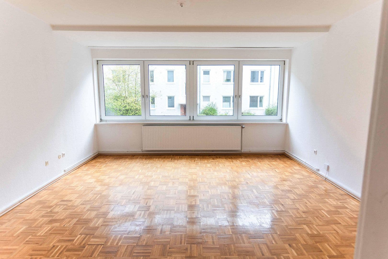 Prodej bytu 2+1 72 m², Roonstraße 24, Hannover, Dolní Sasko Prodej bytu 2+1 72 m², Roonstraße 24, Hannover, Dolní Sasko