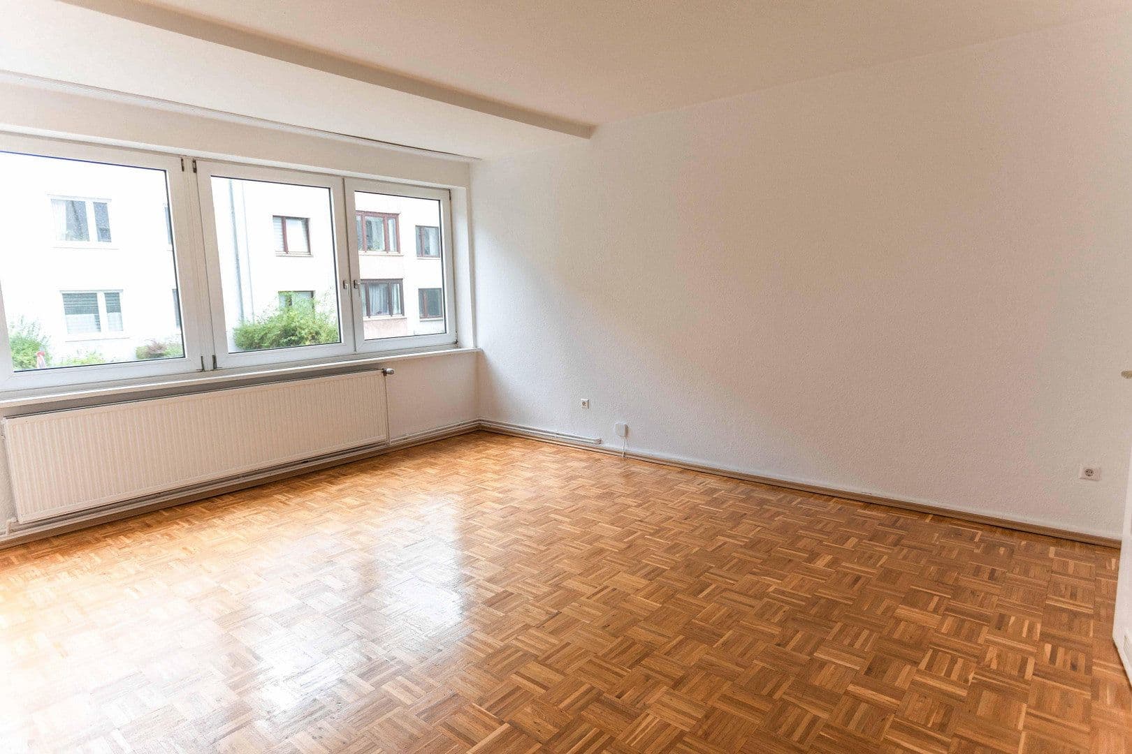Prodej bytu 2+1 72 m², Roonstraße 24, Hannover, Dolní Sasko Prodej bytu 2+1 72 m², Roonstraße 24, Hannover, Dolní Sasko