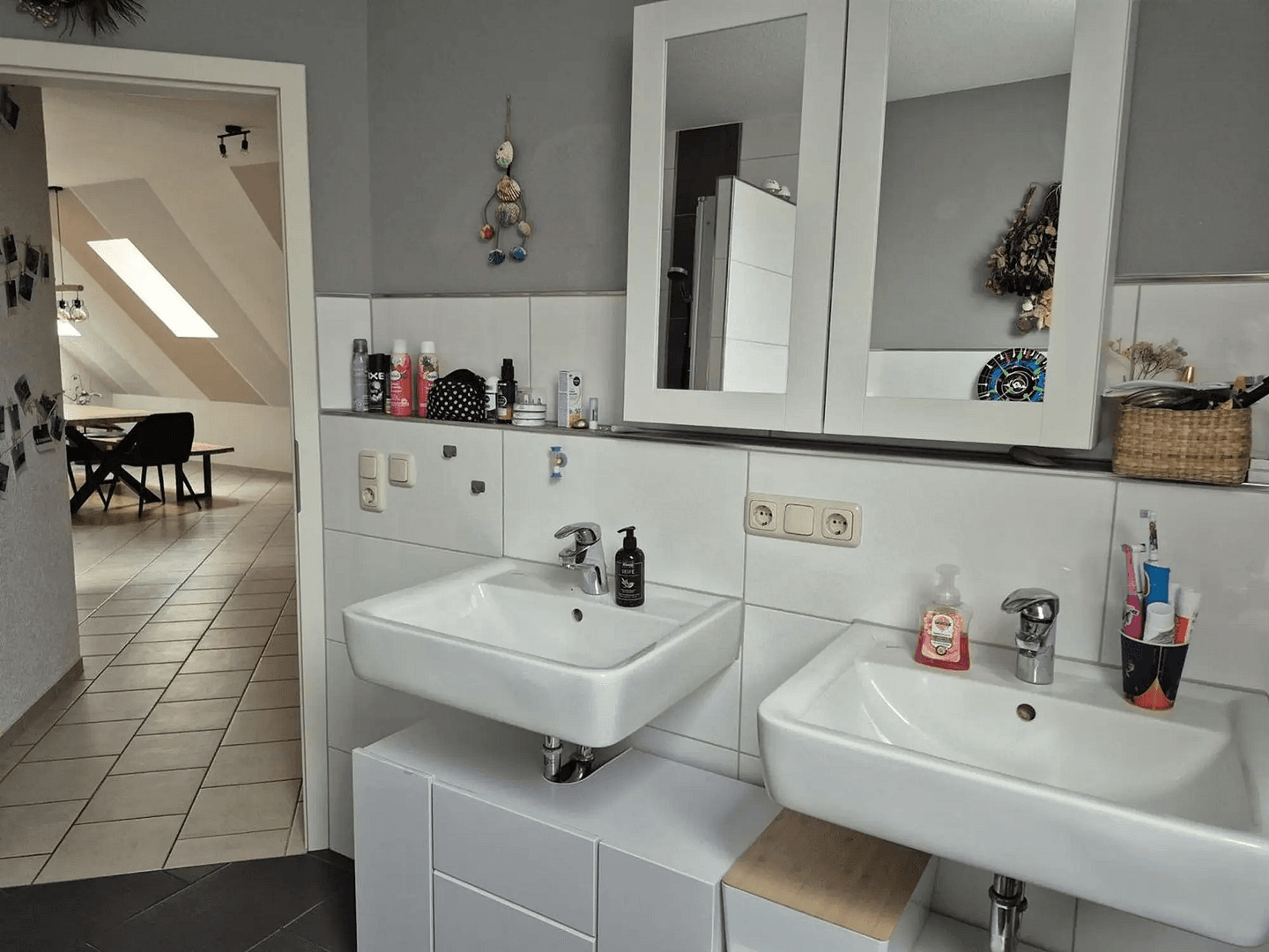 Pronájem bytu 4+1 143 m², Burggrumbacher Str. 4, Unterpleichfeld, Bavorsko Pronájem bytu 4+1 143 m², Burggrumbacher Str. 4, Unterpleichfeld, Bavorsko