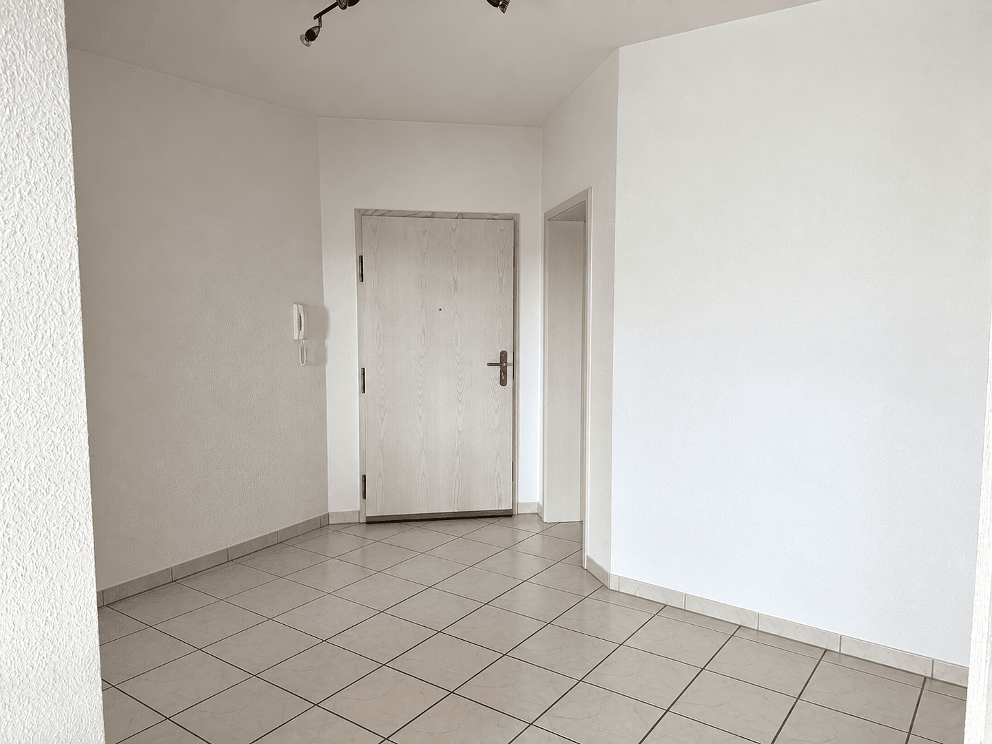Pronájem bytu 2+1 75 m², Wächtersbach, Hessen Pronájem bytu 2+1 75 m², Wächtersbach, Hessen