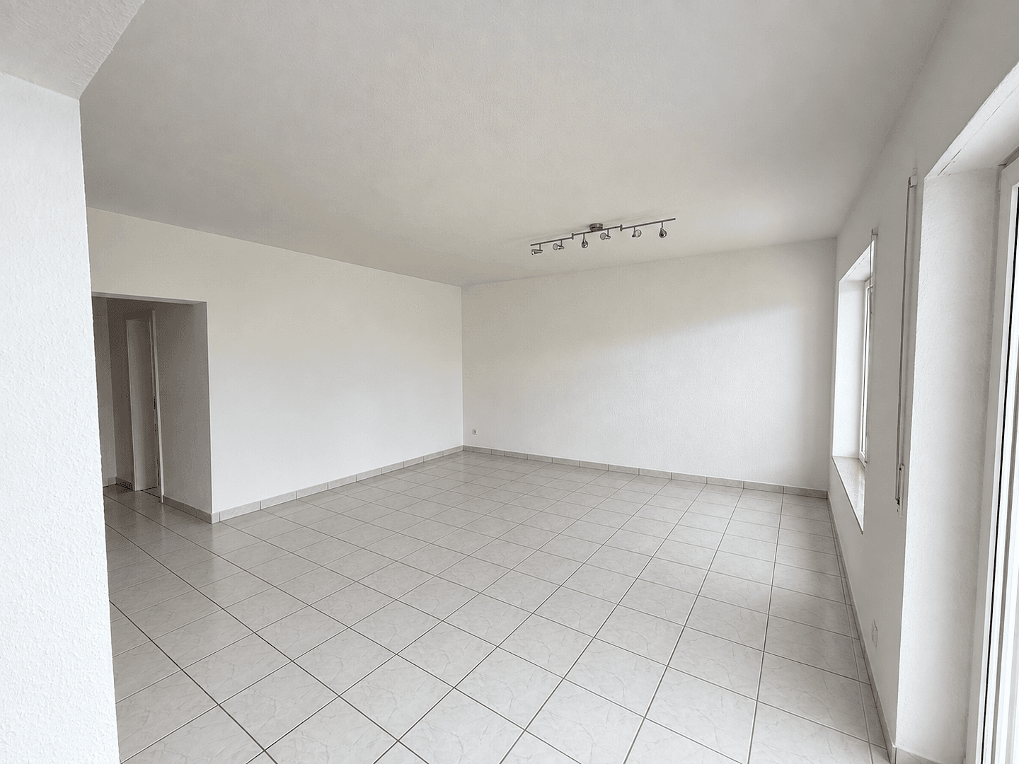 Pronájem bytu 2+1 75 m², Wächtersbach, Hessen Pronájem bytu 2+1 75 m², Wächtersbach, Hessen