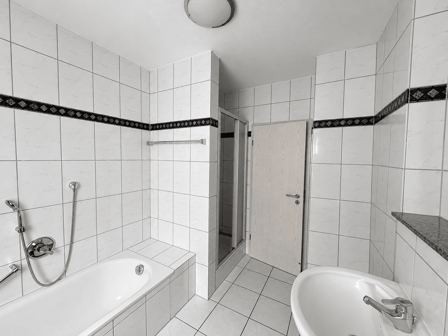 Pronájem bytu 2+1 75 m², Wächtersbach, Hessen Pronájem bytu 2+1 75 m², Wächtersbach, Hessen