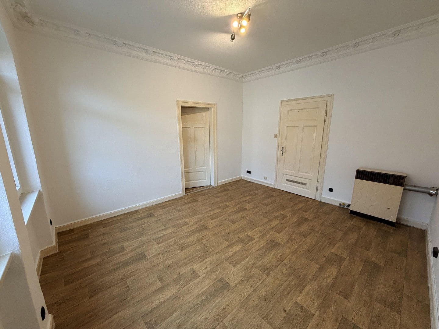 Pronájem bytu 2+1 56 m², Bismarkstraße 15, Nürnberg, Bavorsko Pronájem bytu 2+1 56 m², Bismarkstraße 15, Nürnberg, Bavorsko
