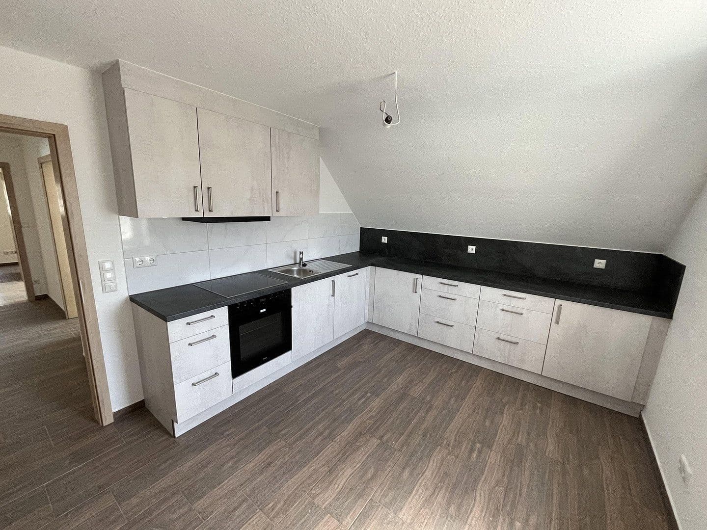 Pronájem bytu 3+1 50 m², Loheweg 2, Erlangen - Dechsendorf, Bavorsko Pronájem bytu 3+1 50 m², Loheweg 2, Erlangen - Dechsendorf, Bavorsko
