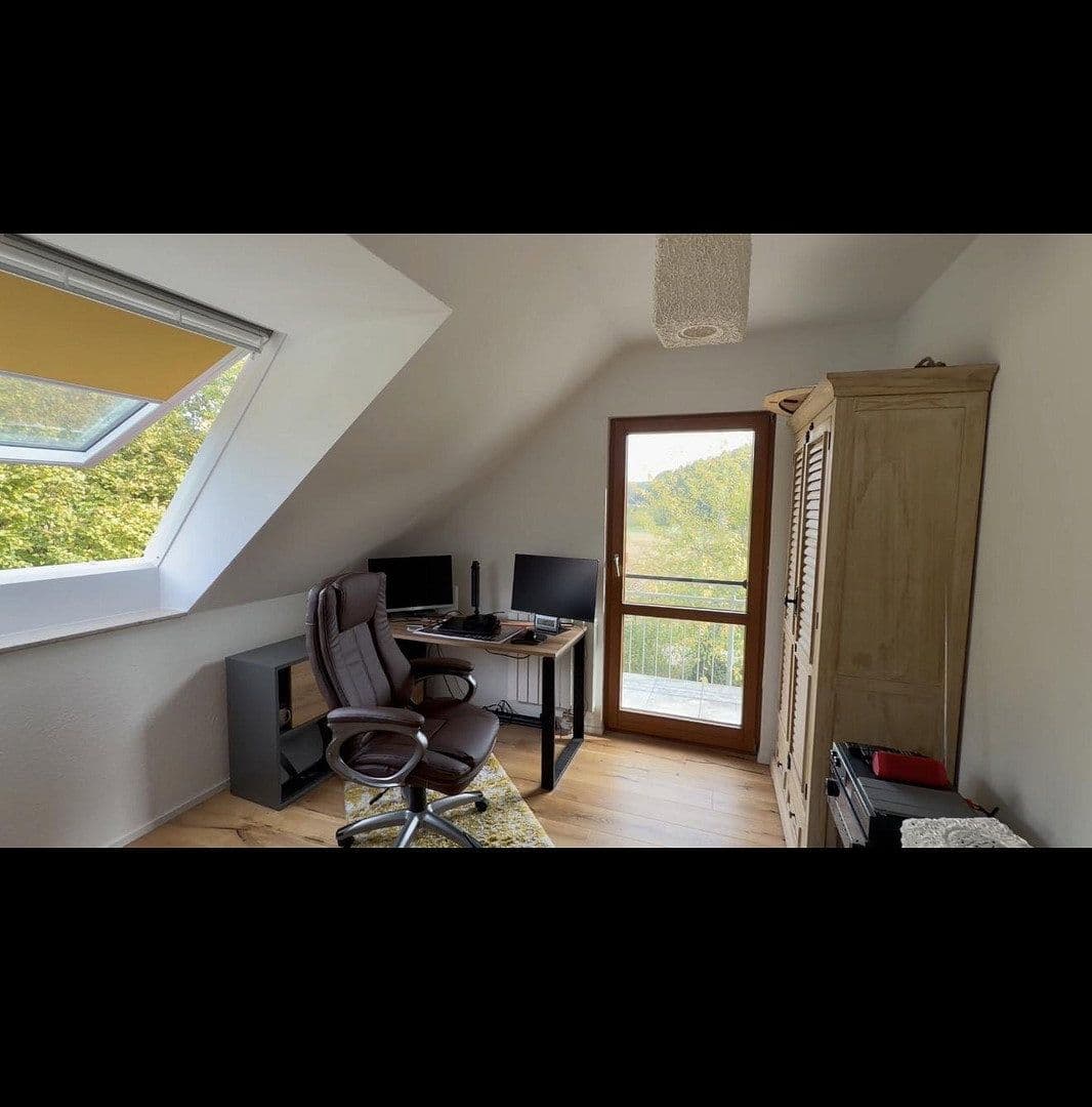 Prodej domu 125 m², pozemek 840 m², Lonnerstadt, Bavorsko Prodej domu 125 m², pozemek 840 m², Lonnerstadt, Bavorsko