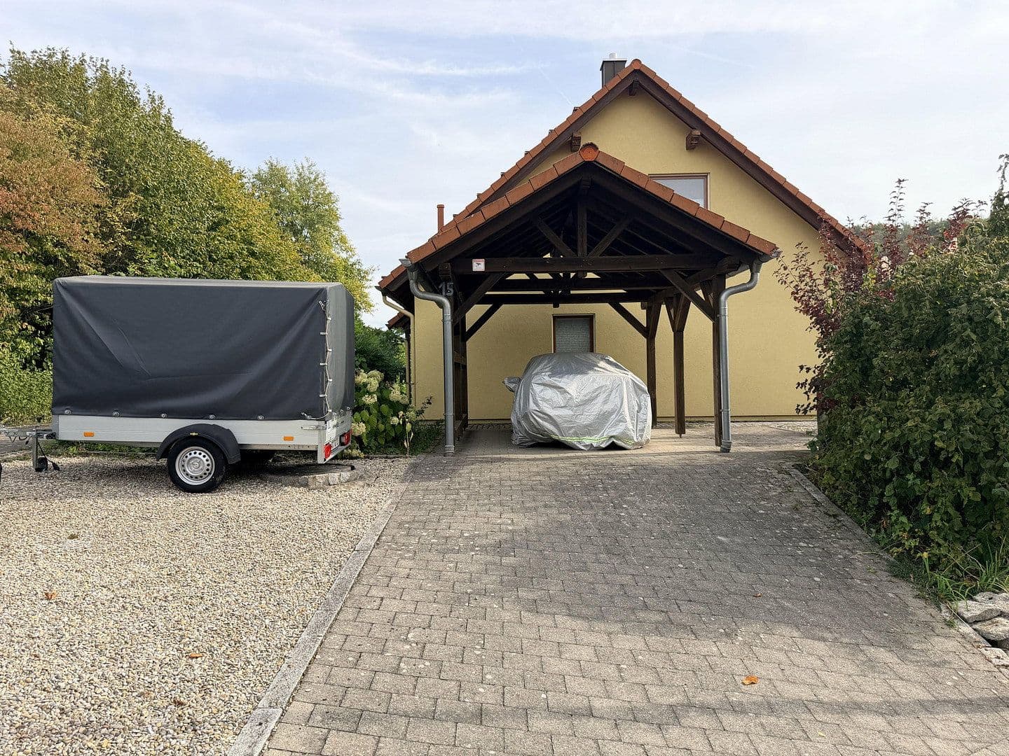 Prodej domu 125 m², pozemek 840 m², Lonnerstadt, Bavorsko Prodej domu 125 m², pozemek 840 m², Lonnerstadt, Bavorsko