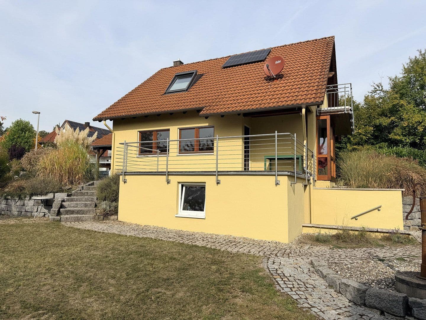 Prodej domu 125 m², pozemek 840 m², Lonnerstadt, Bavorsko Prodej domu 125 m², pozemek 840 m², Lonnerstadt, Bavorsko