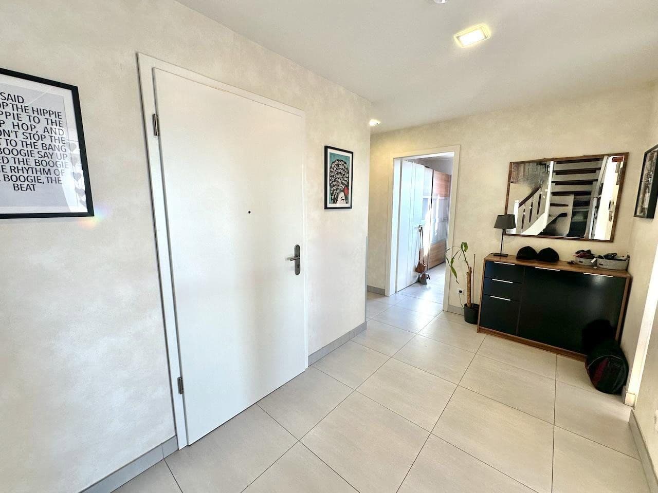 Pronájem bytu 4+1 126 m², Glückaufstraße 2D, Sarstedt, Dolní Sasko Pronájem bytu 4+1 126 m², Glückaufstraße 2D, Sarstedt, Dolní Sasko