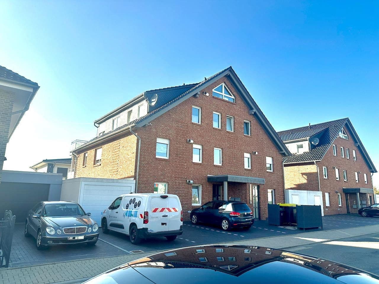 Pronájem bytu 4+1 126 m², Glückaufstraße 2D, Sarstedt, Dolní Sasko Pronájem bytu 4+1 126 m², Glückaufstraße 2D, Sarstedt, Dolní Sasko
