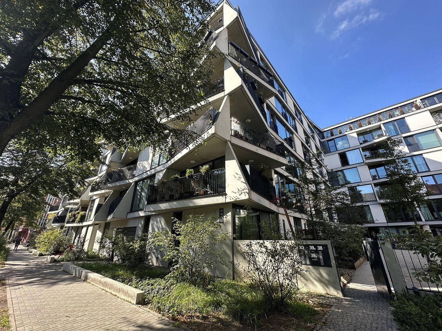 Prodej bytu 1+1 36 m², Berlin, Berlín Prodej bytu 1+1 36 m², Berlin, Berlín